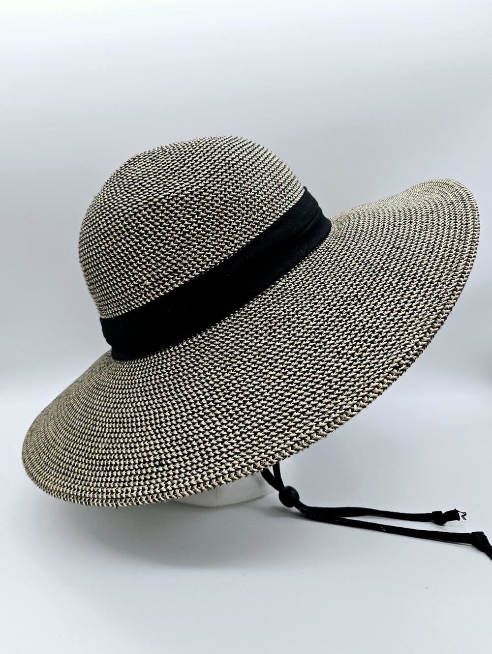 SOLAR ESCAPE | woven wide brim sun hat